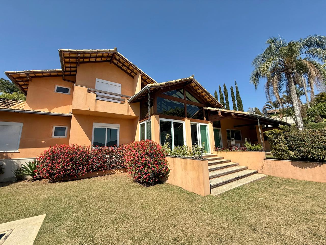 Conheça mais detalhes NOGUEIRA - Casa - CVN193